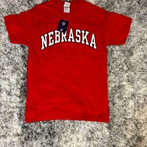 Nebraska Cornhuskers Adult Small Unisex Short Sleeve Red Graphic T-Shirt NWT